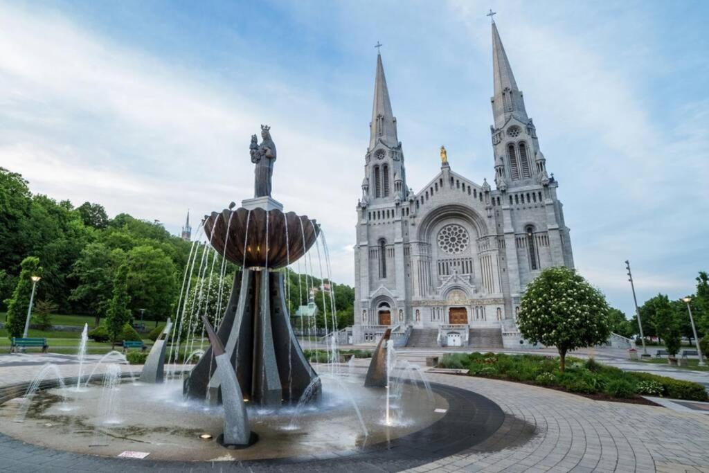 L'Auberge Sainte-Anne - Ski, Spa Et Basilique Villa Ngoại thất bức ảnh